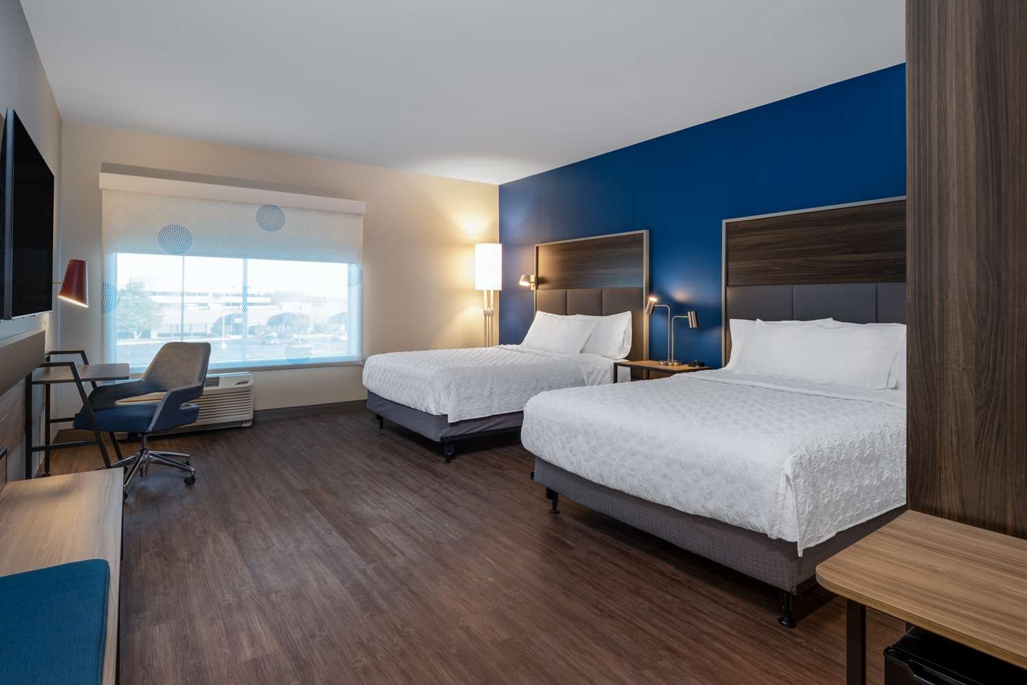 Photo - Tru by Hilton Naperville Chicago