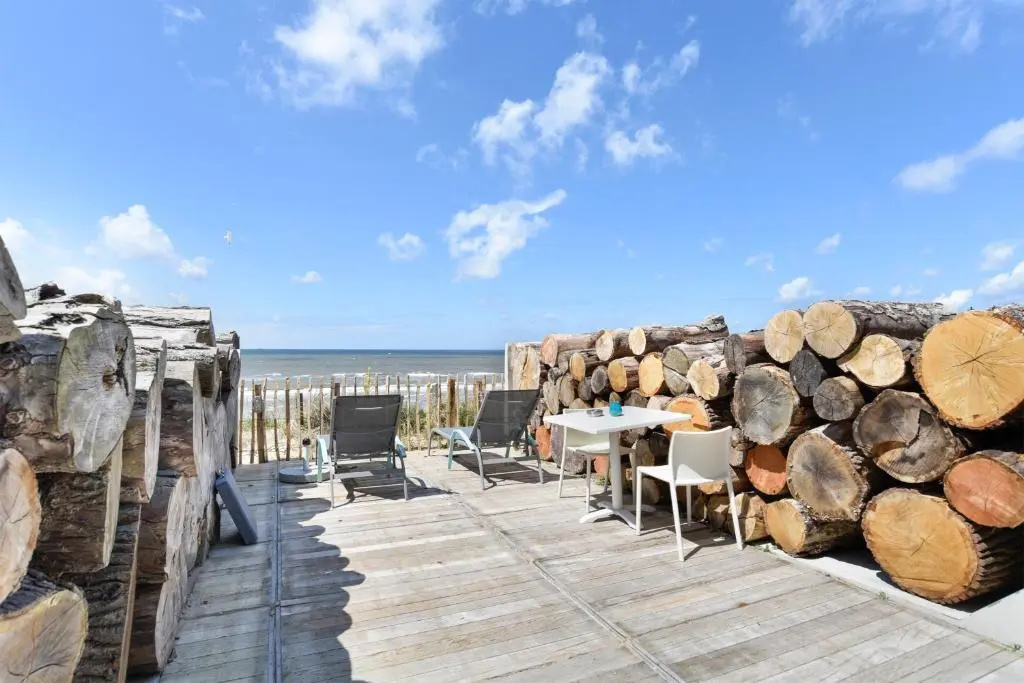 Photo - Beachhouse Hotel