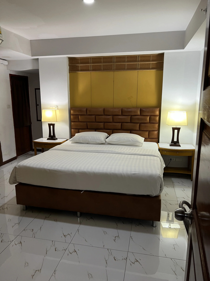 Photo - Mall Suites Hotel