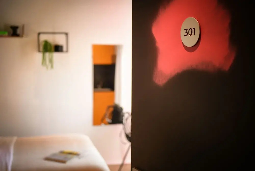 Photo - Silicate - by Loginn Tel-Avivian hotels