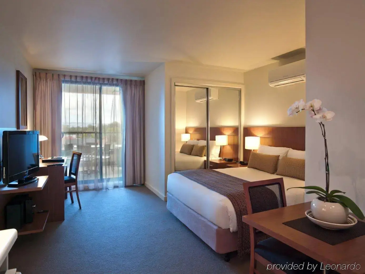 Foto - Quest Cheltenham