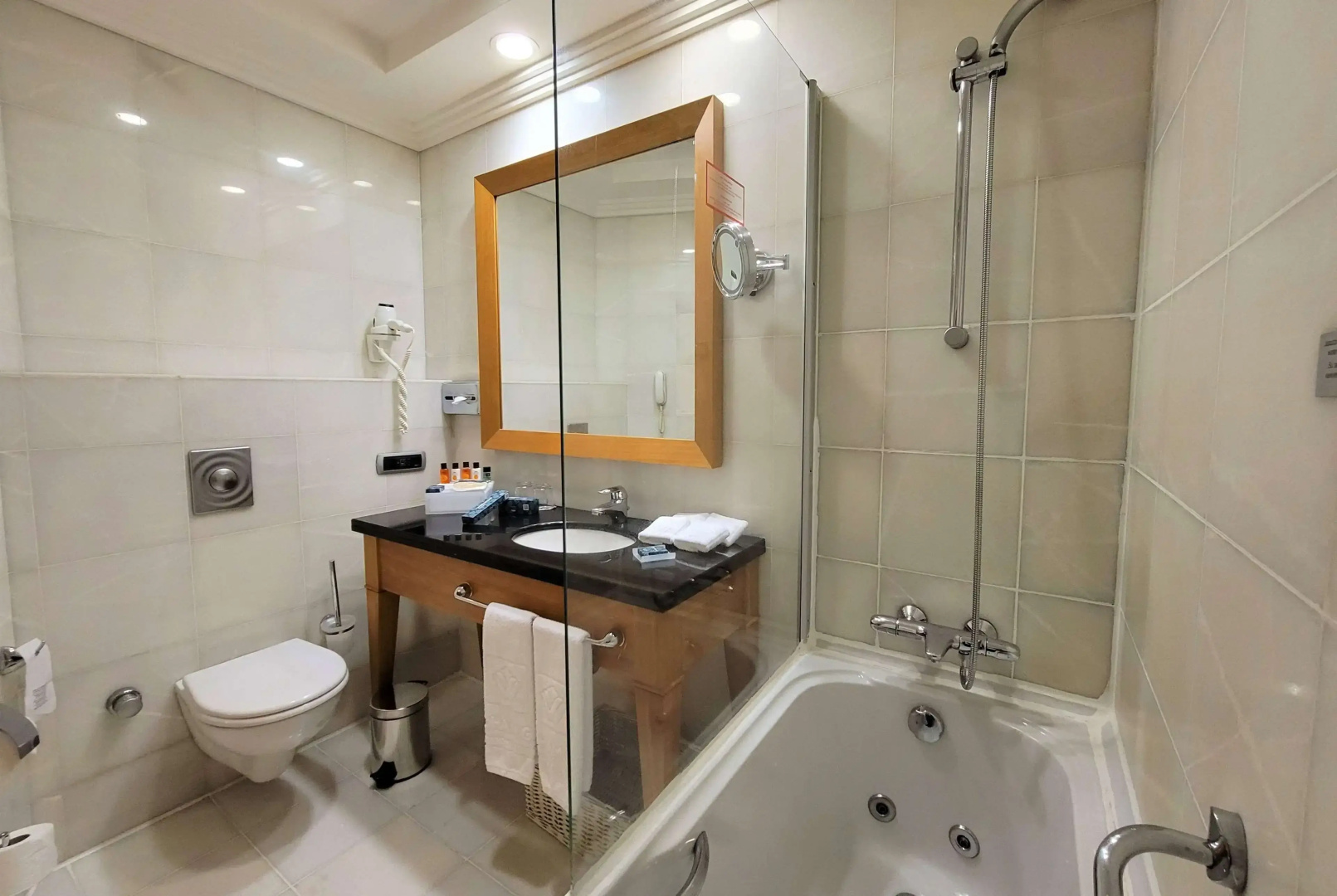 Photo - Wyndham Grand Izmir Ozdilek Thermal & Spa