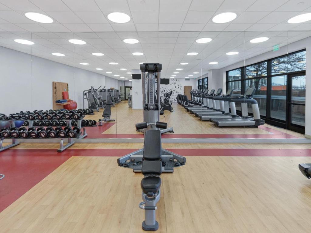 Photo - Sheraton Suites Chicago O'Hare