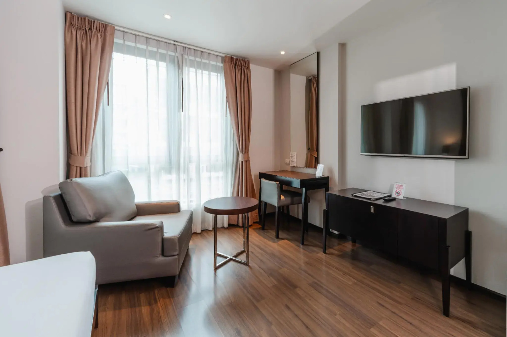 Photo - The Dawin Hotel