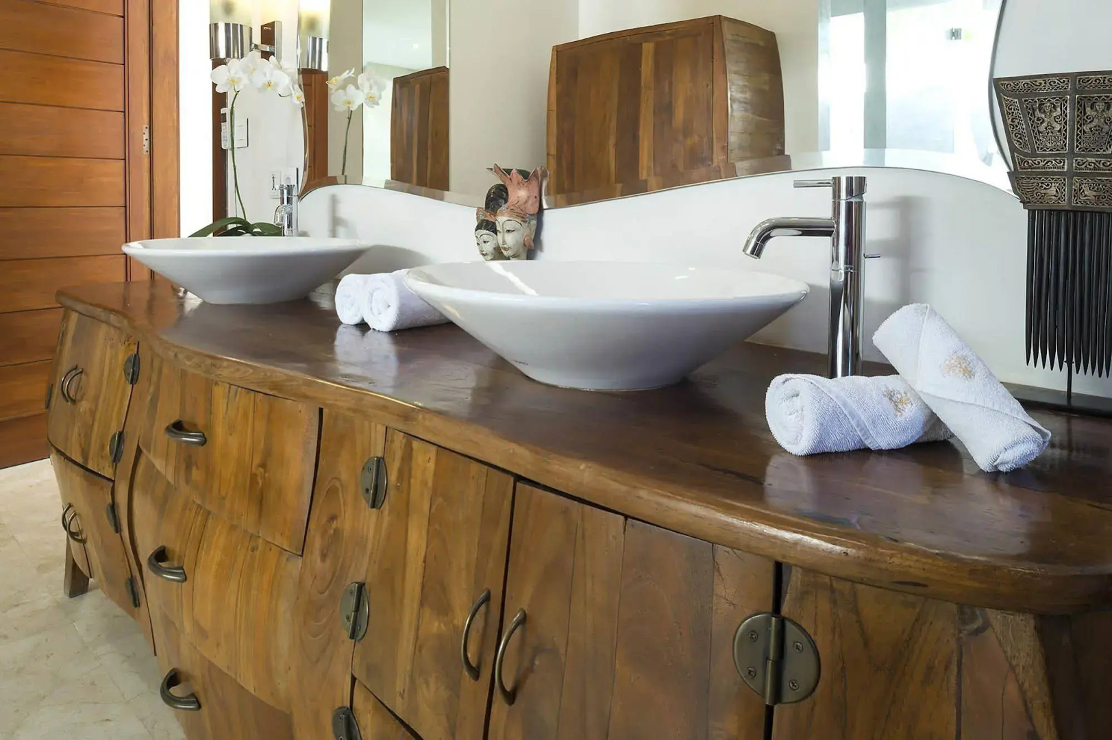 Photo - Villa Kori Bali Kubu, 9 people maximum, close to Seminyak Beach