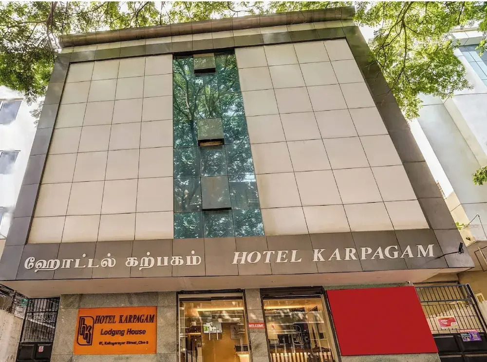 Foto - Hotel Karpagam Lodging House Nr Railway Station & Gandhipuram bus stand