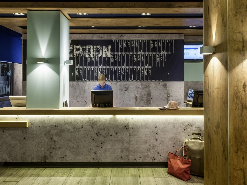 Photo - B&B HOTEL Zaragoza Plaza Mozart