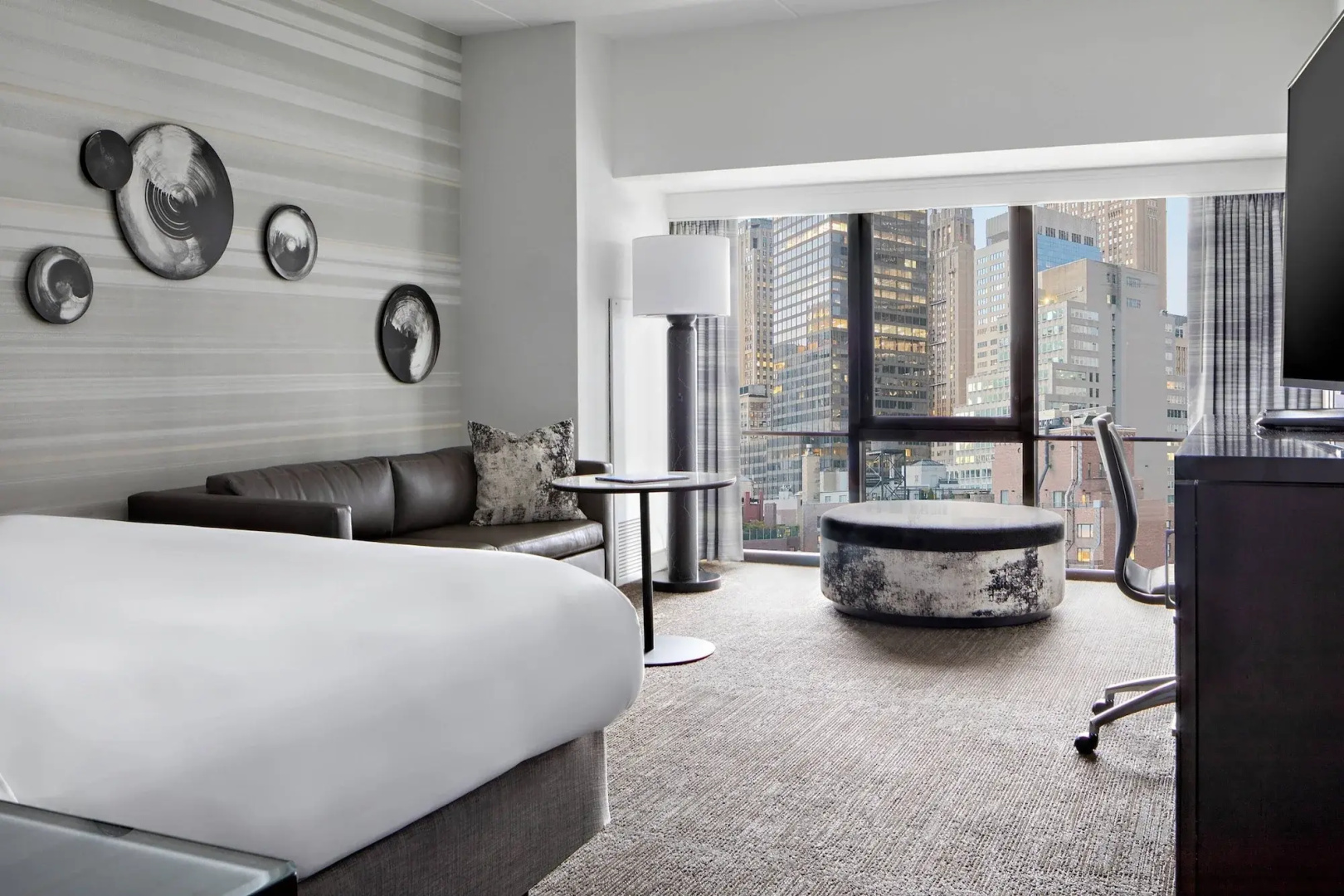 Photo - New York Marriott Marquis