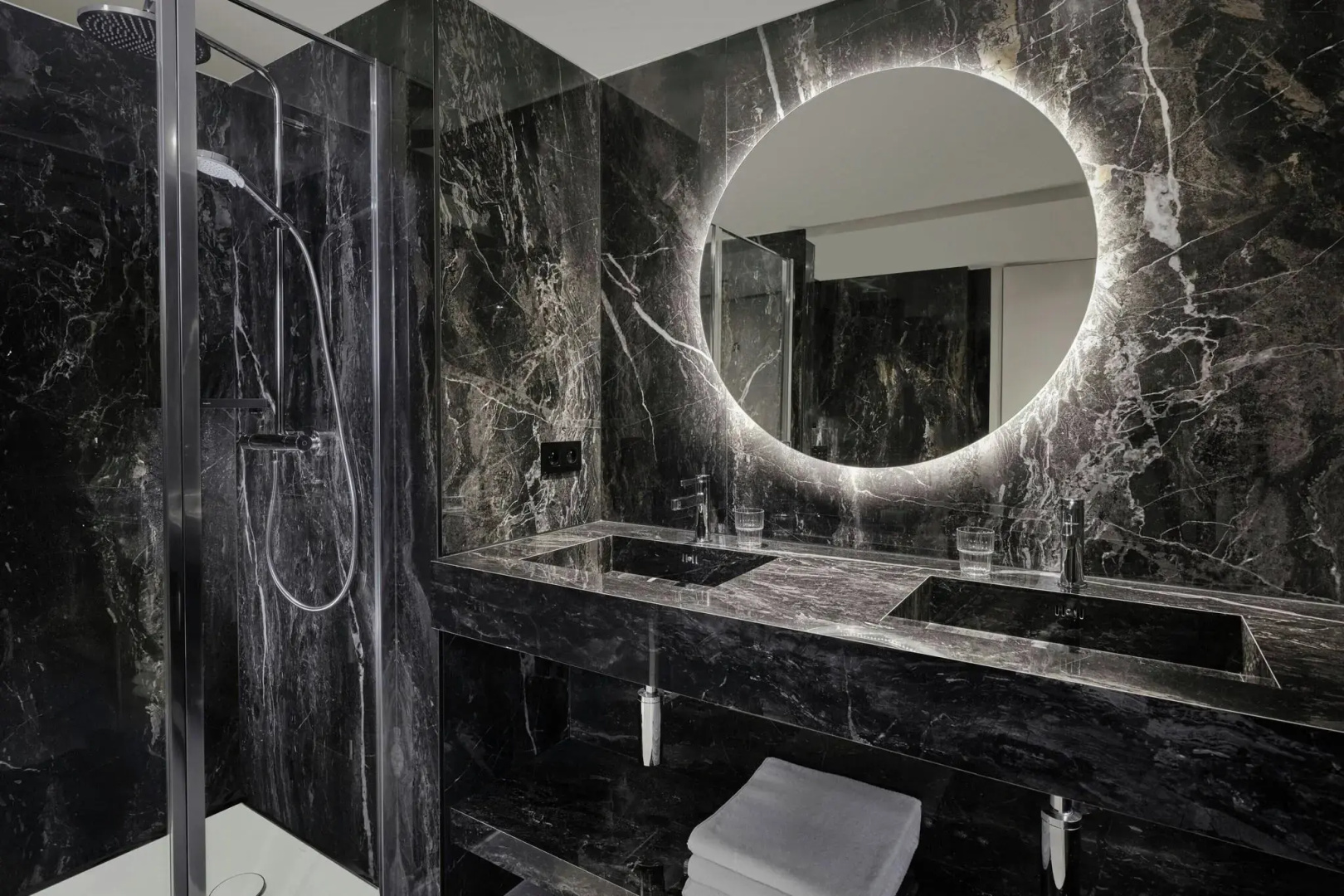 Photo - Ghent Marriott Hotel