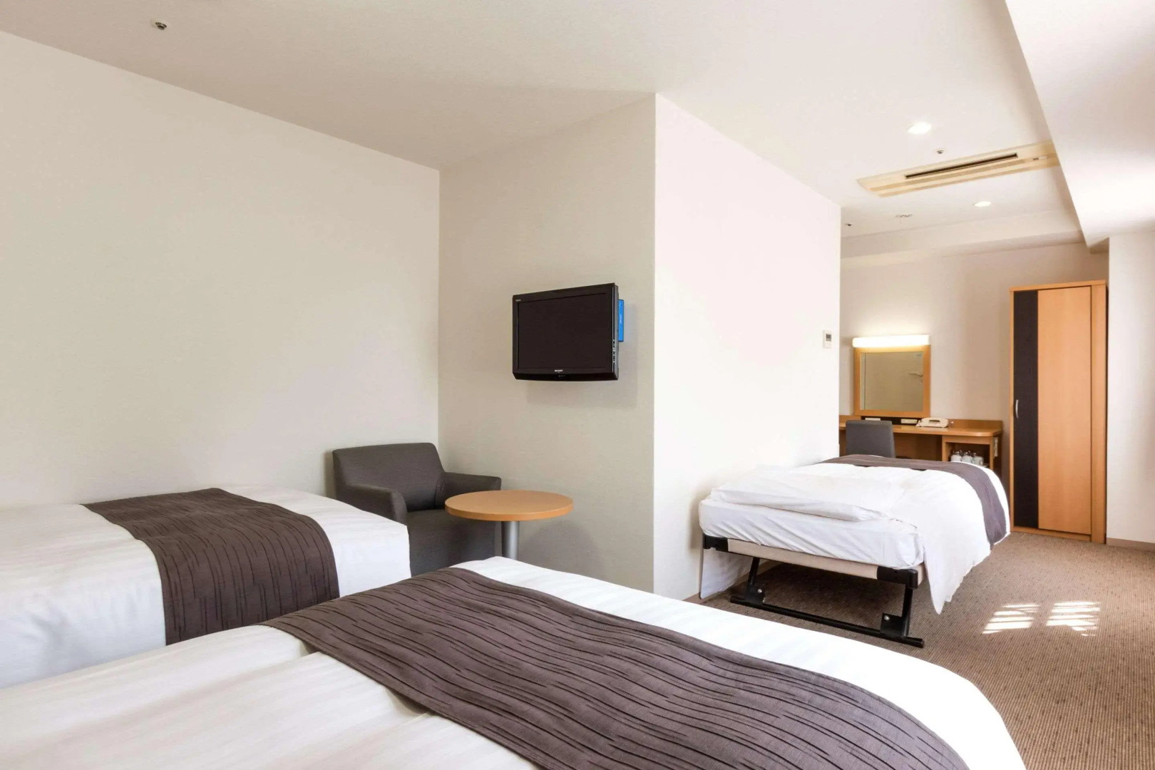 Photo - Comfort Hotel Yokohama Kannai