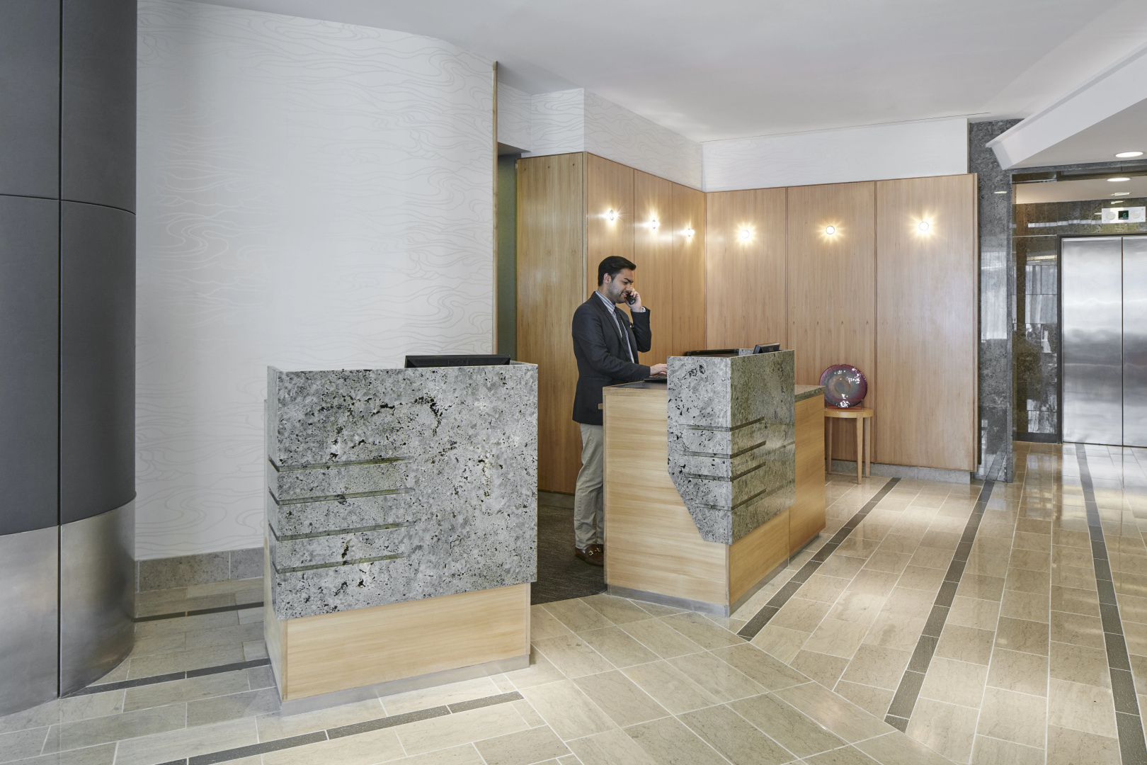 Photo - World Center Hotel