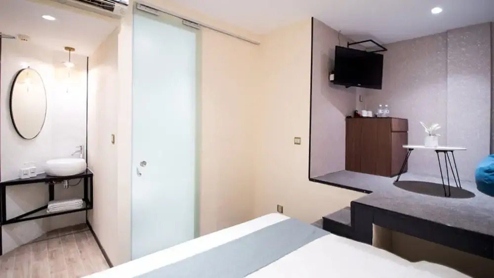 Photo - Hotel Calmo Hamilton