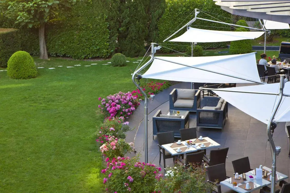 Foto - Warwick Reine Astrid - Lyon