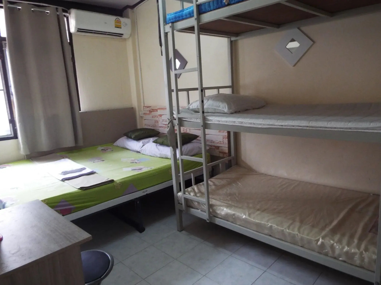 Photo - Hostel 24