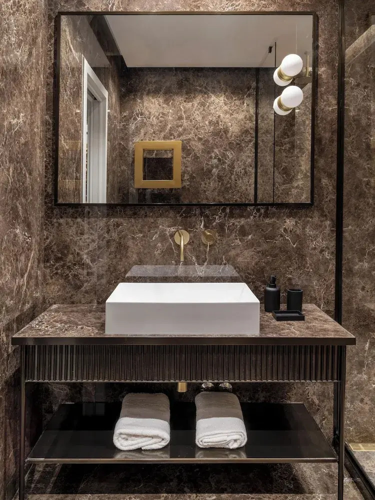 Foto - Golden House Vatican - Rienzo