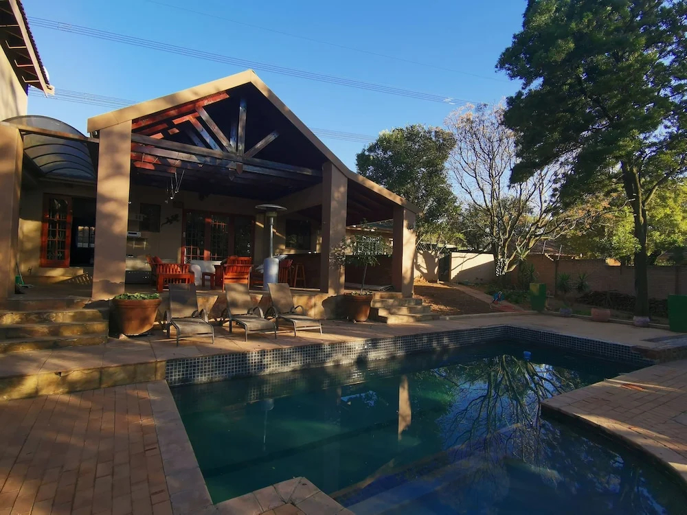 Photo - Paulshof Guesthouse - Hluhluwe Road Complex