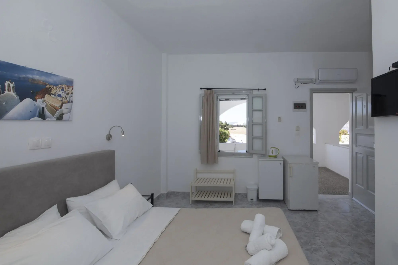 Foto - Thira's Dolphin