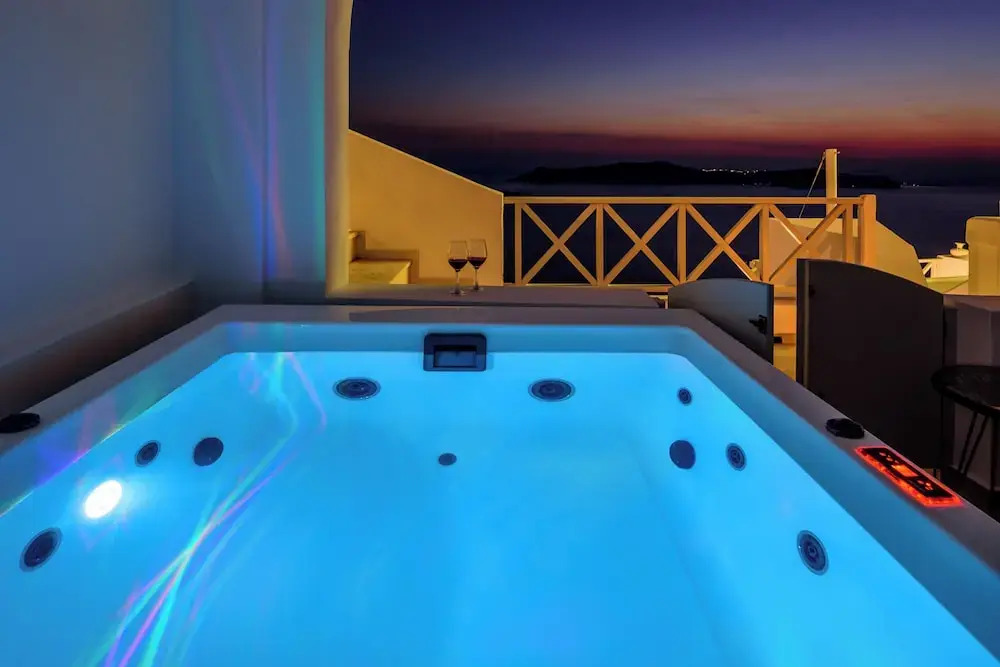 Photo - Elia Caldera Suites