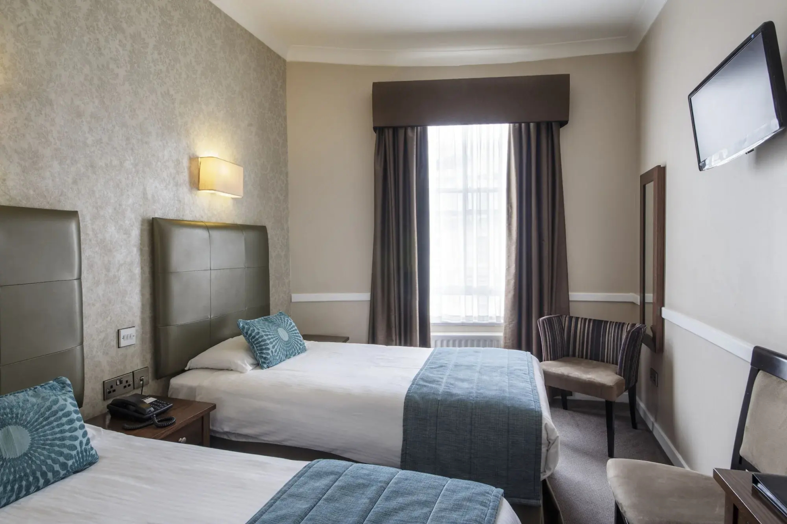 Photo - Princes Square Hotel