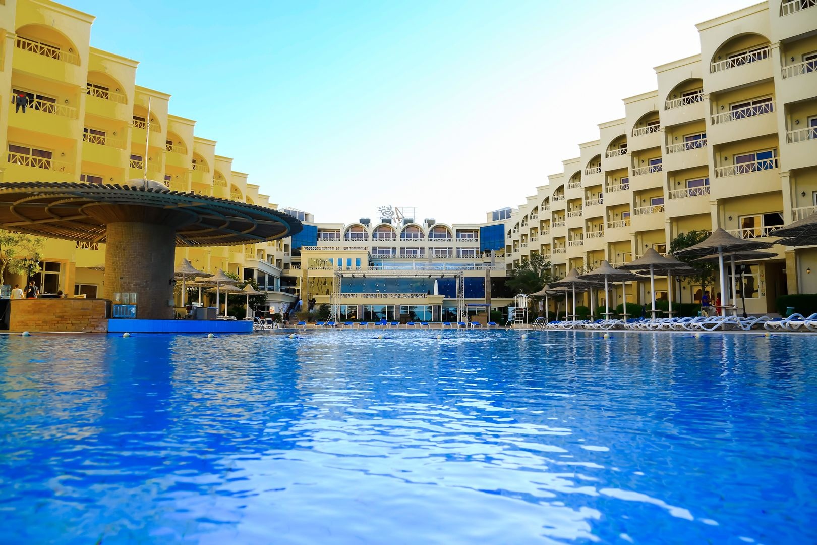 Photo - AMC Royal Hotel & Spa
