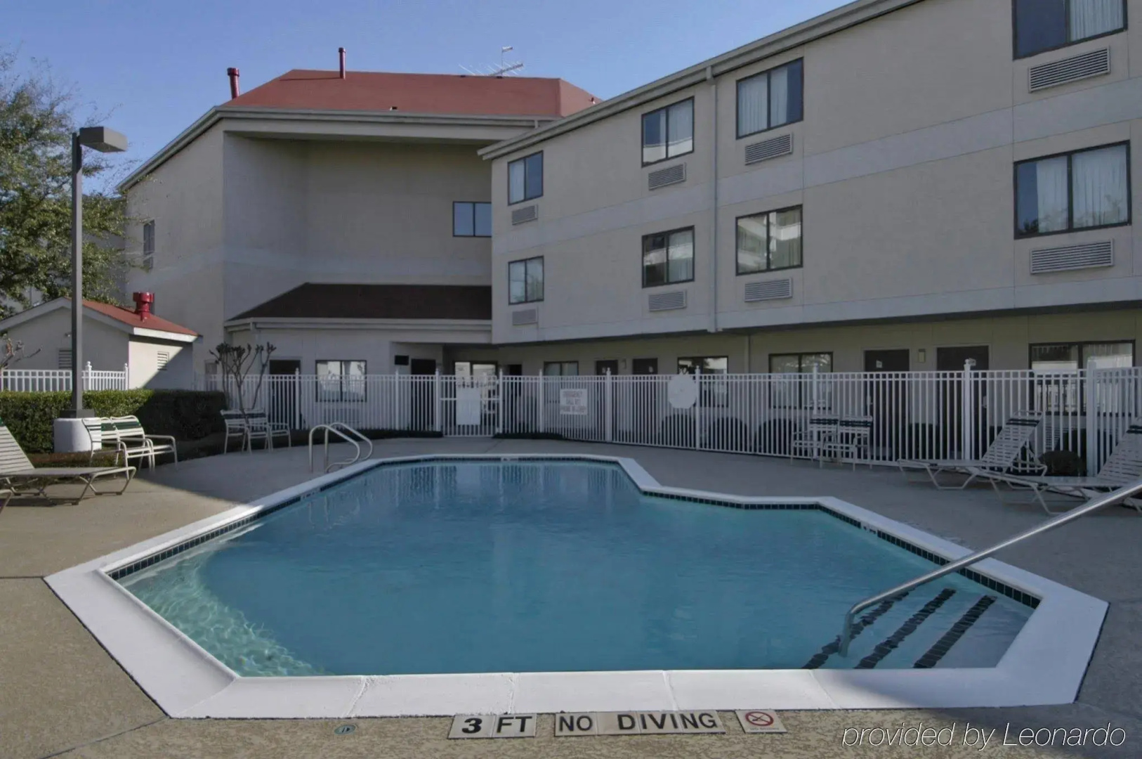 Photo - Red Roof Inn Houston - Brookhollow
