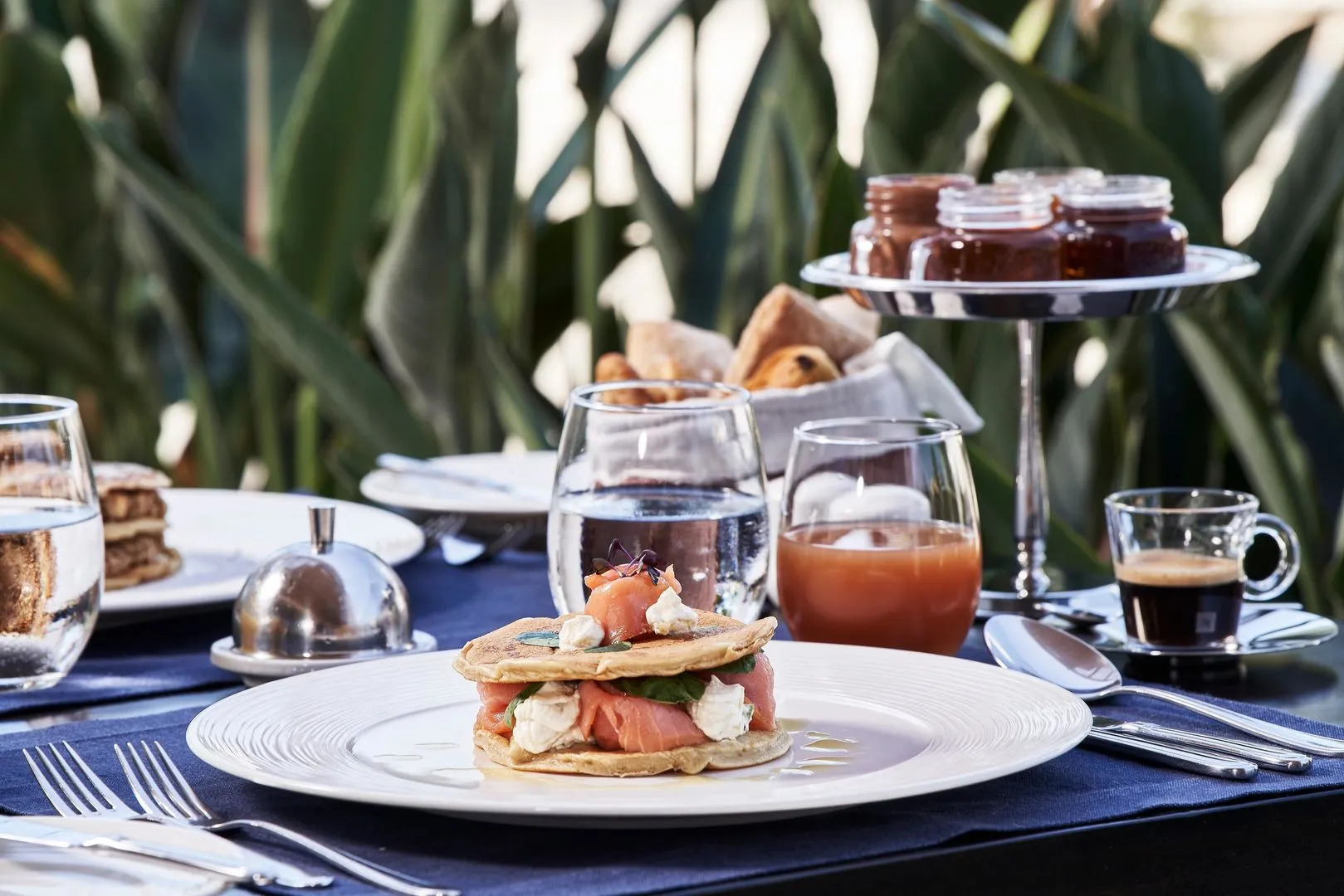 Photo - Bellevue On The Beach Suites