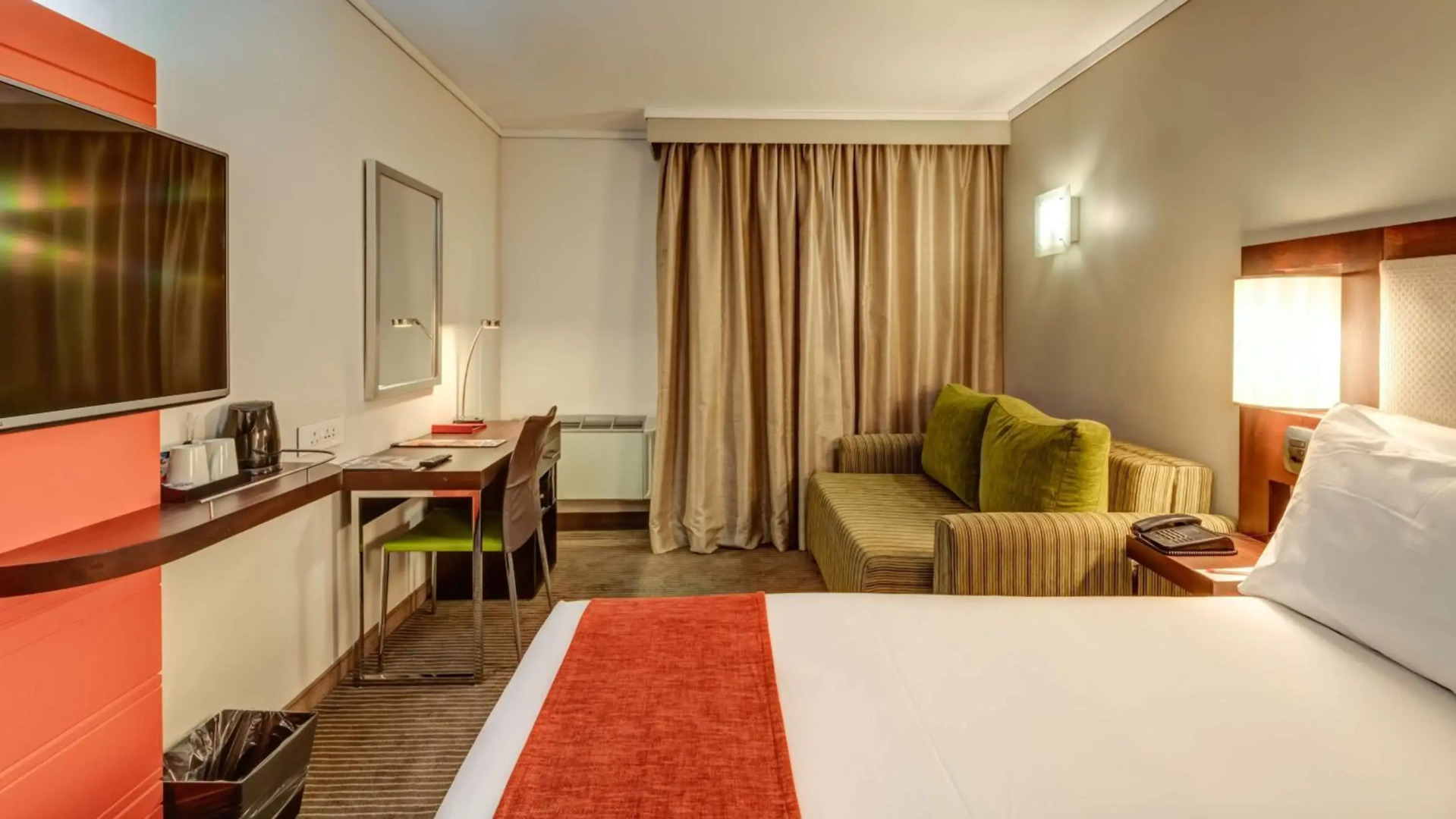 Photo - StayEasy Eastgate