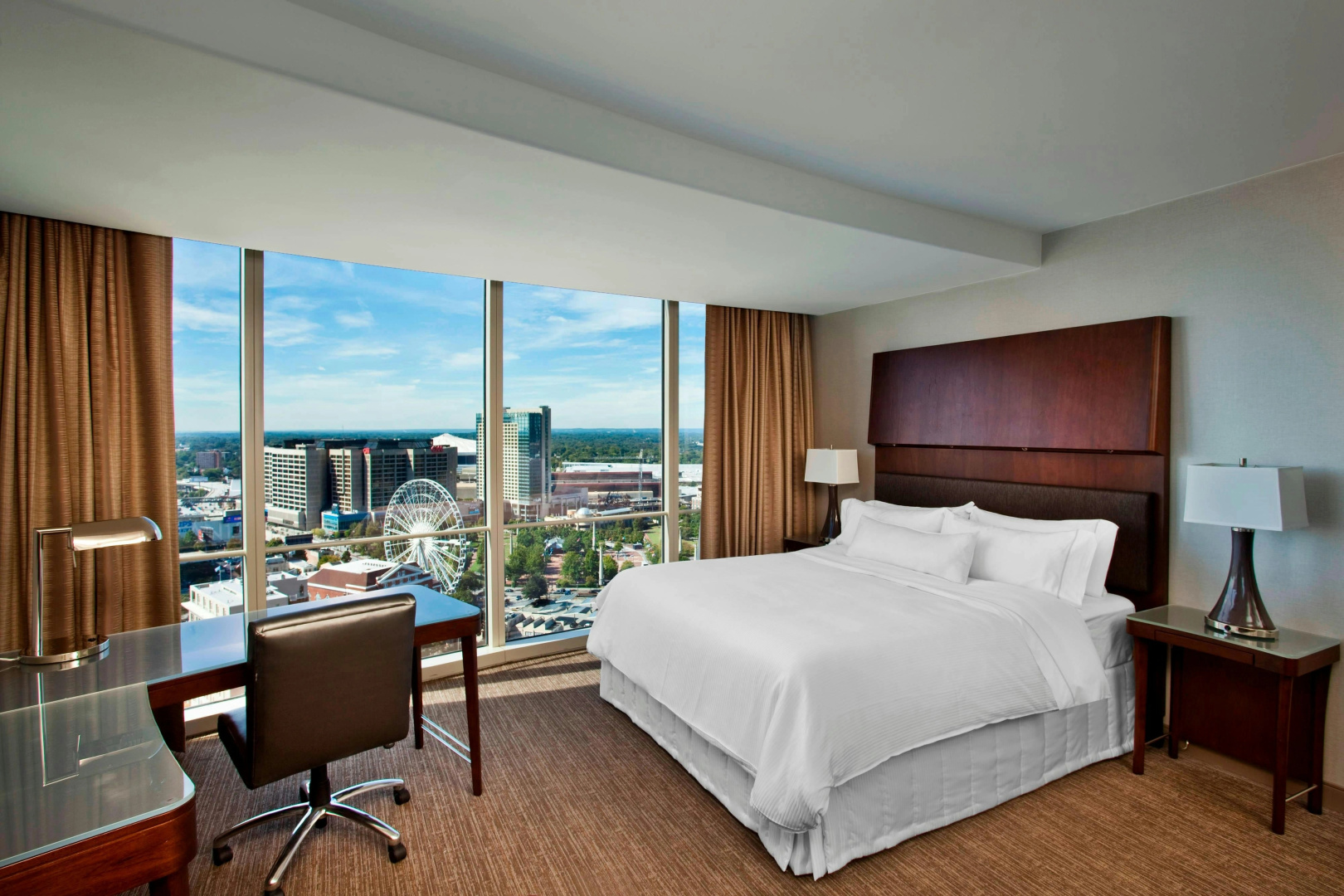 Photo - The Westin Peachtree Plaza, Atlanta