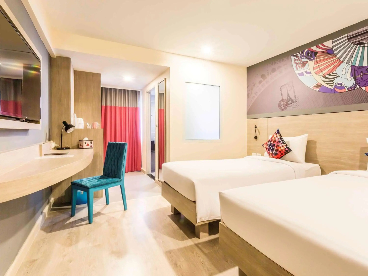 Photo - Courtyard by Marriott Orlando Lake Buena Vista at Vista Centre