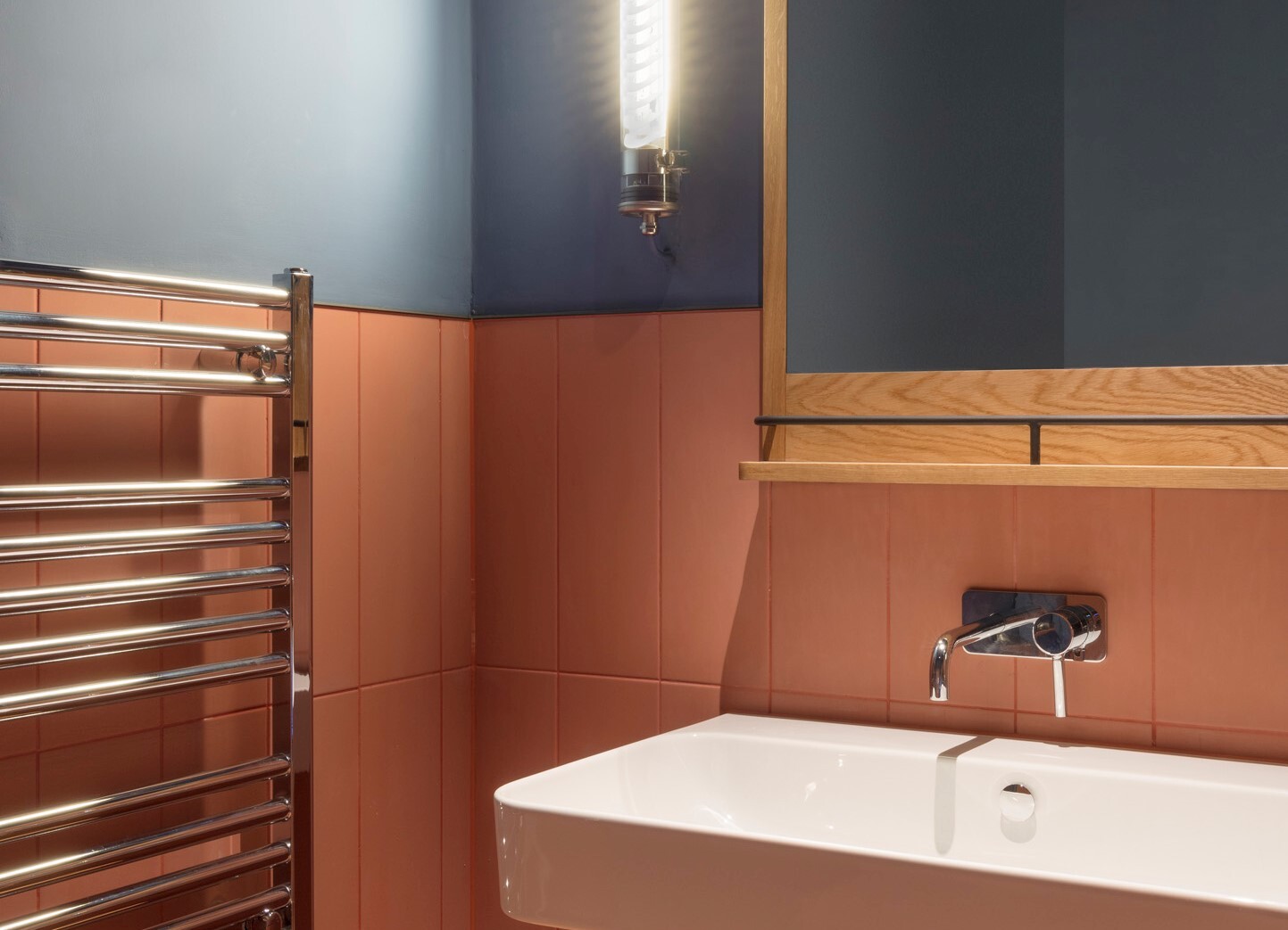 Foto - Whitworth Locke