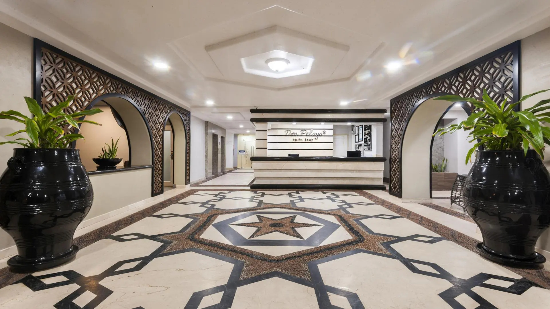 Photo - Don Pelayo Pacific Beach