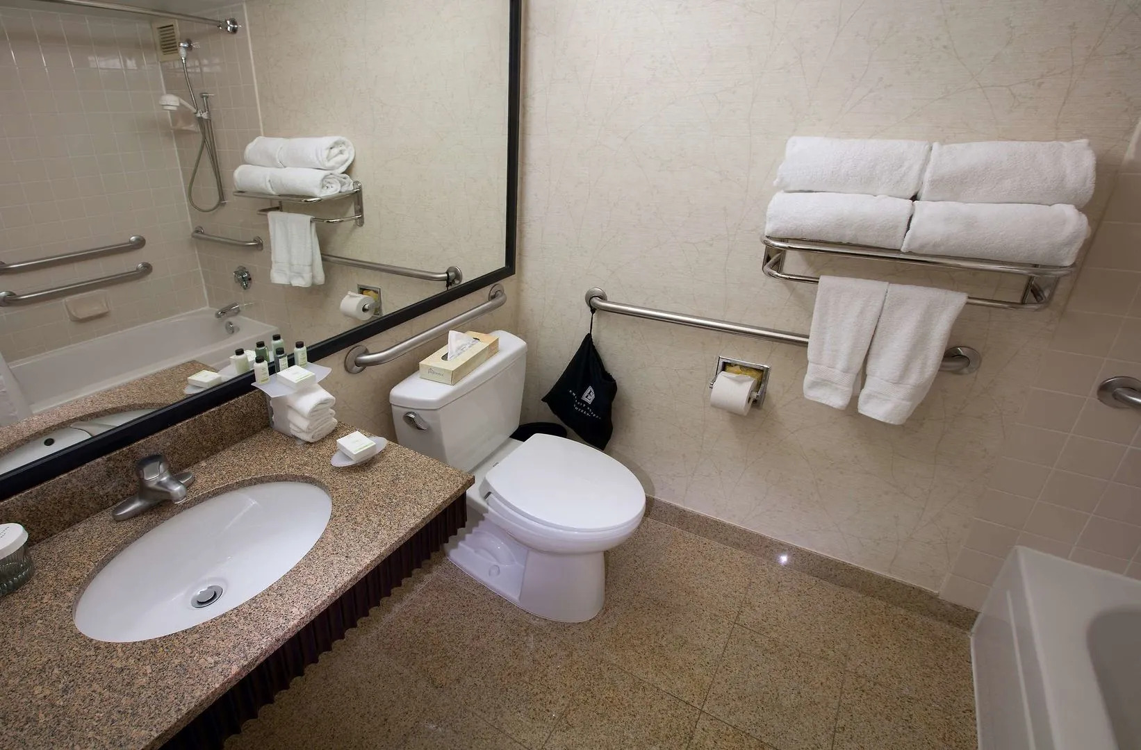 Foto - Embassy Suites Chicago - Downtown River North