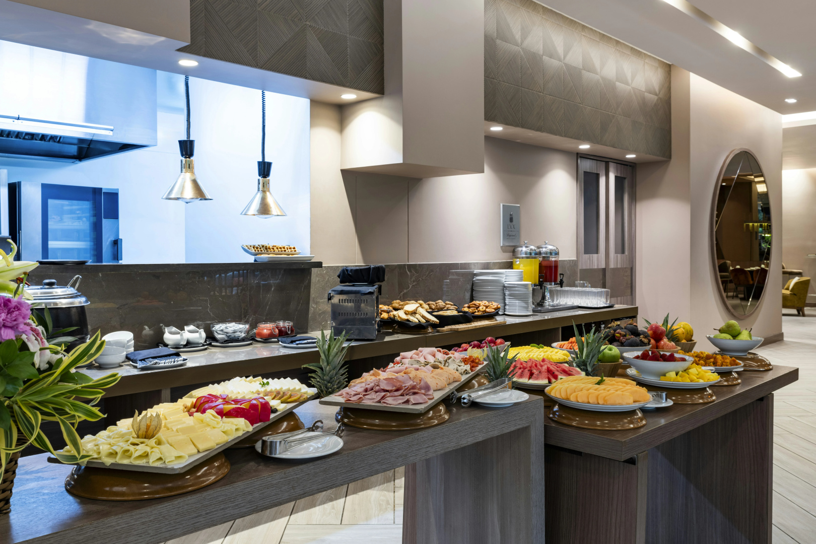 Foto - York Medellin, Curio Collection by Hilton