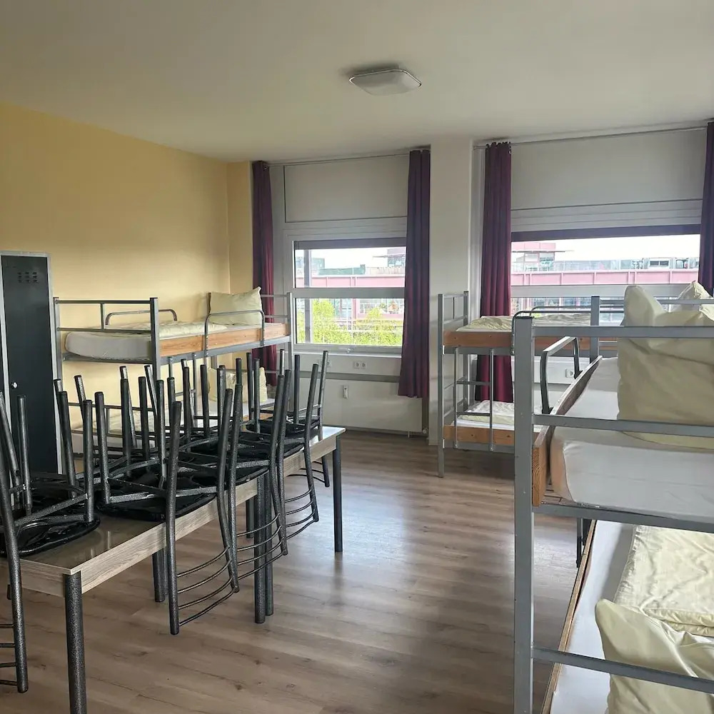 Foto - Low Budget Hostel