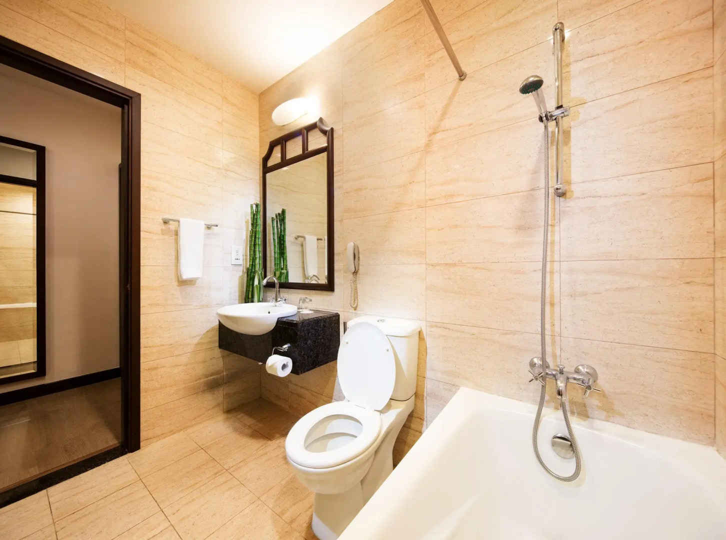 Photo - Village Hotel Albert Court by Far East Hospitality