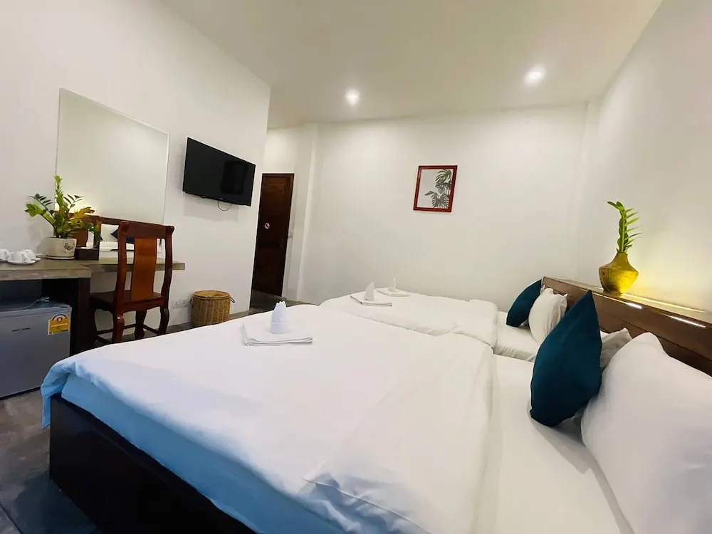 Photo - Chhouy Vathna Angkor Boutique