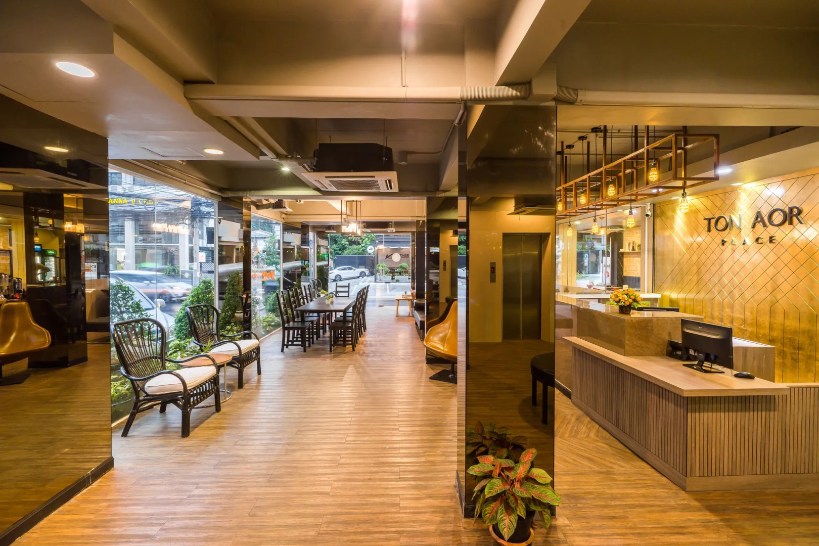 Photo - Ton Aor Place Hotel