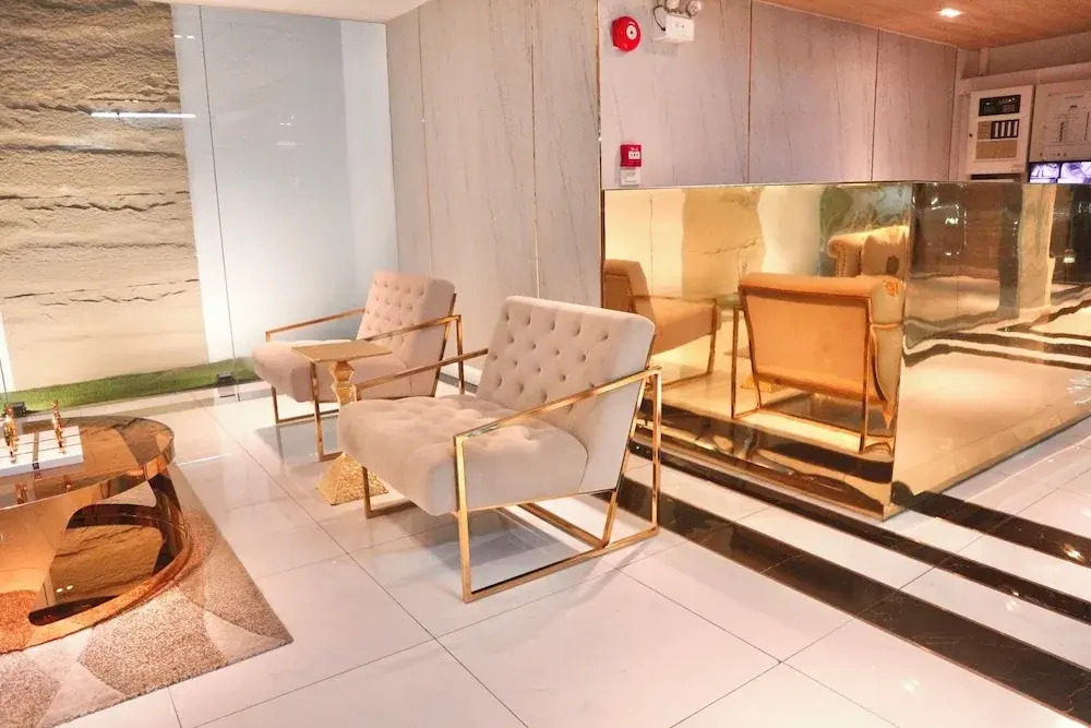 Foto - ICON NARINDRA SUITES HOTEL Sukhumvit Bangkok Thailand 50sqm to 90sqm Rooms & FREE Minibar