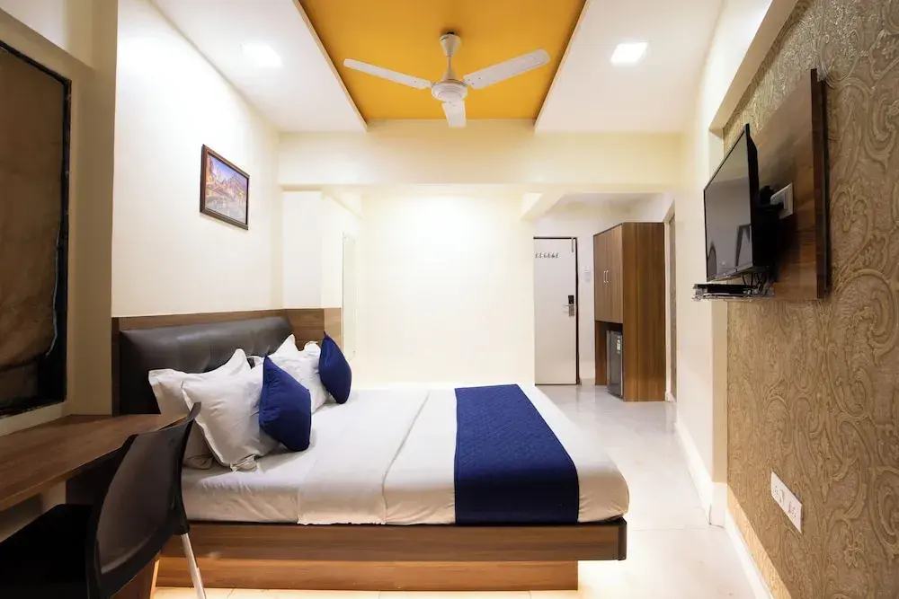 Photo - Hotel Ashyana - Near To Grant Road Station Mumbai