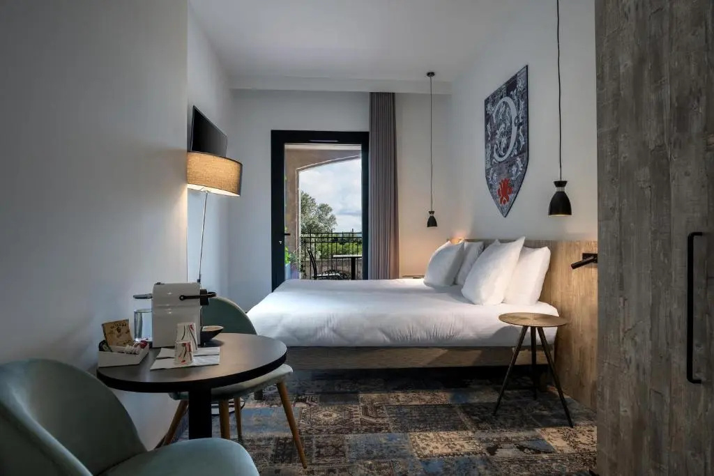 Photo - SOWELL HOTELS Les Chevaliers