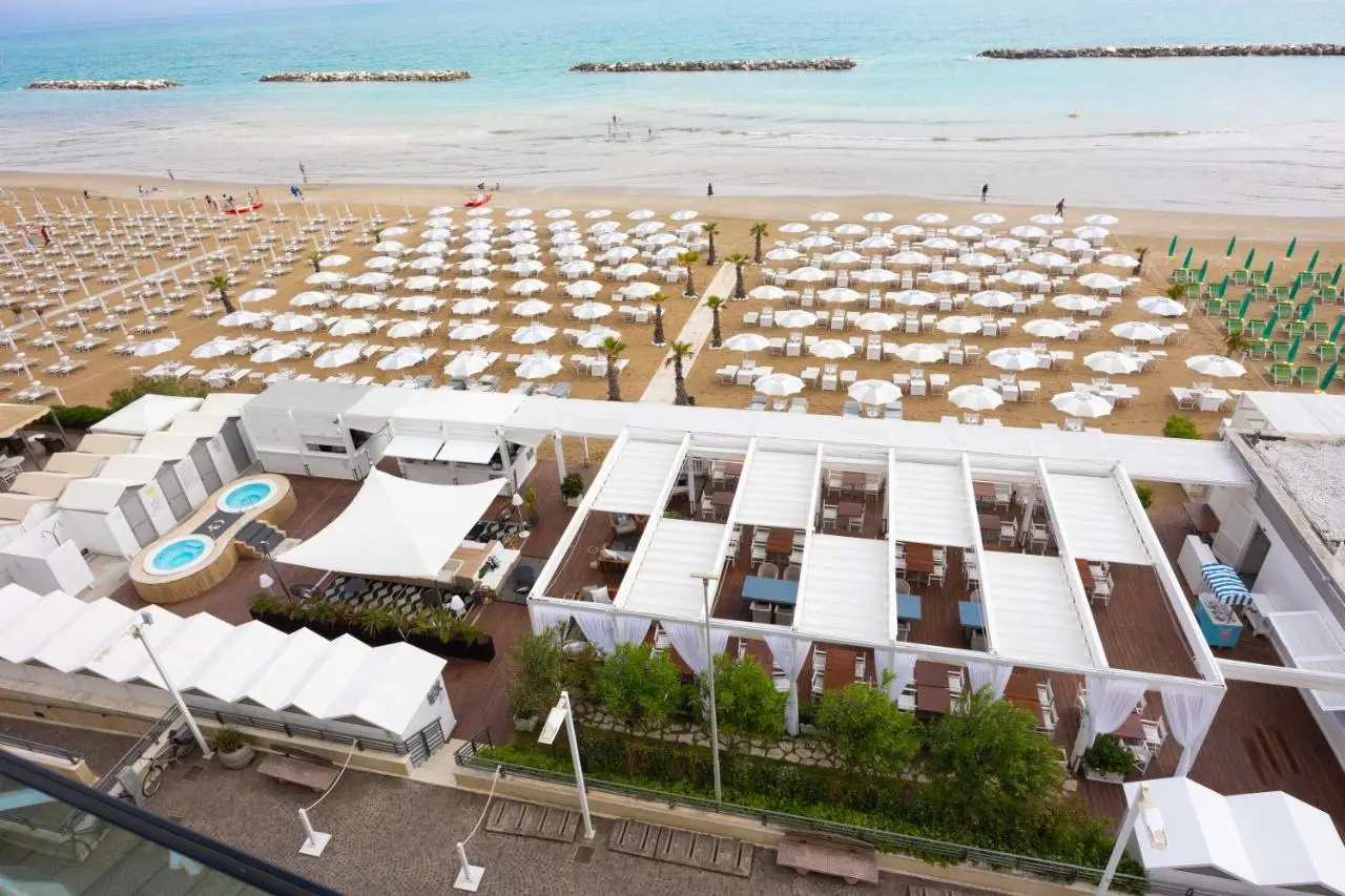 Photo - Excelsior Hotel, SPA & Lido - Preferred Hotels & Resorts
