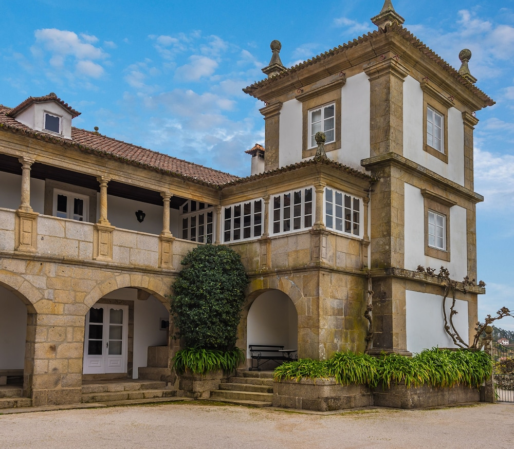 Photo - Paço de Calheiros - Turismo de Habitação