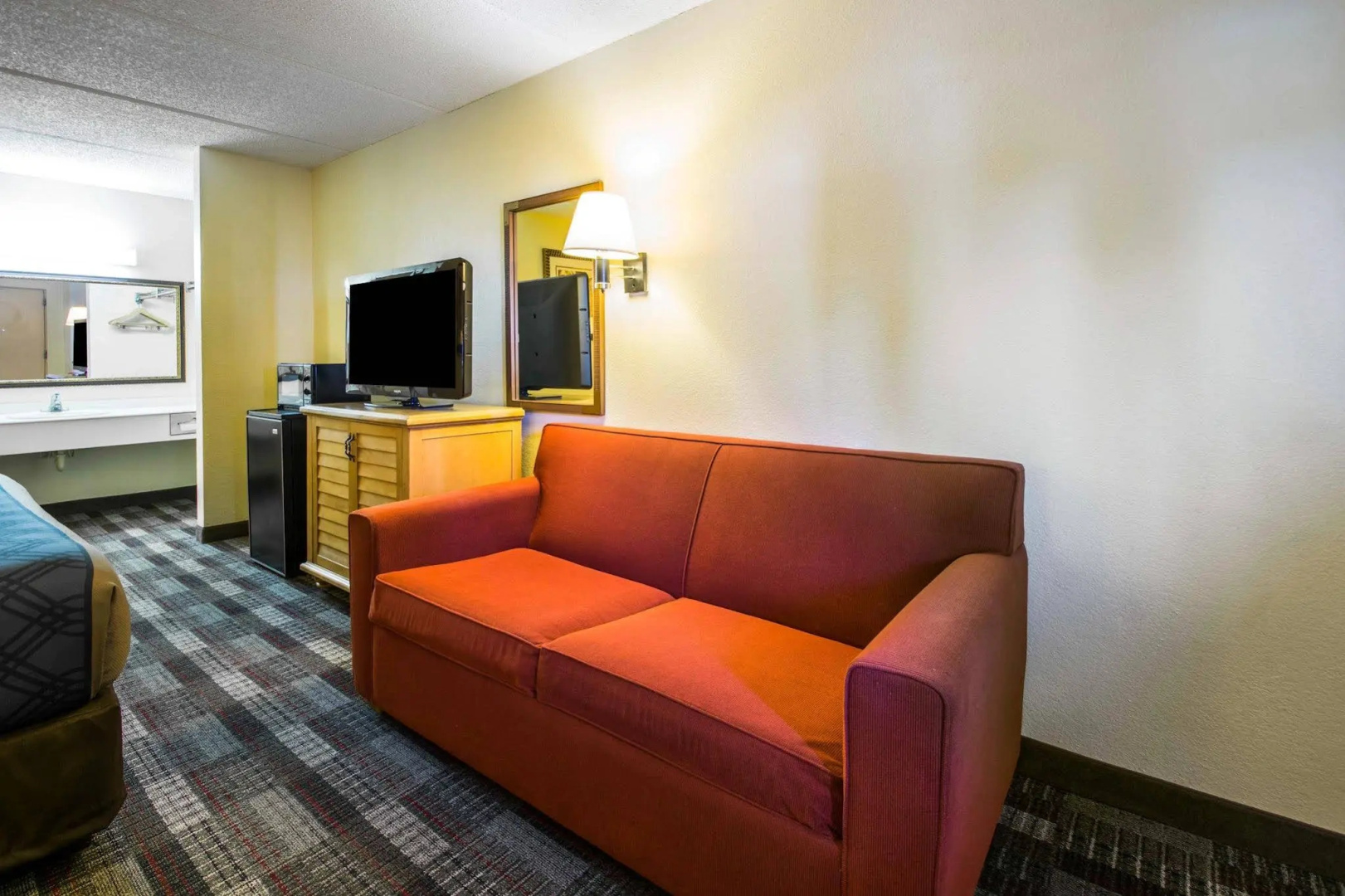 Photo - SureStay by Best Western Jacksonville Airport