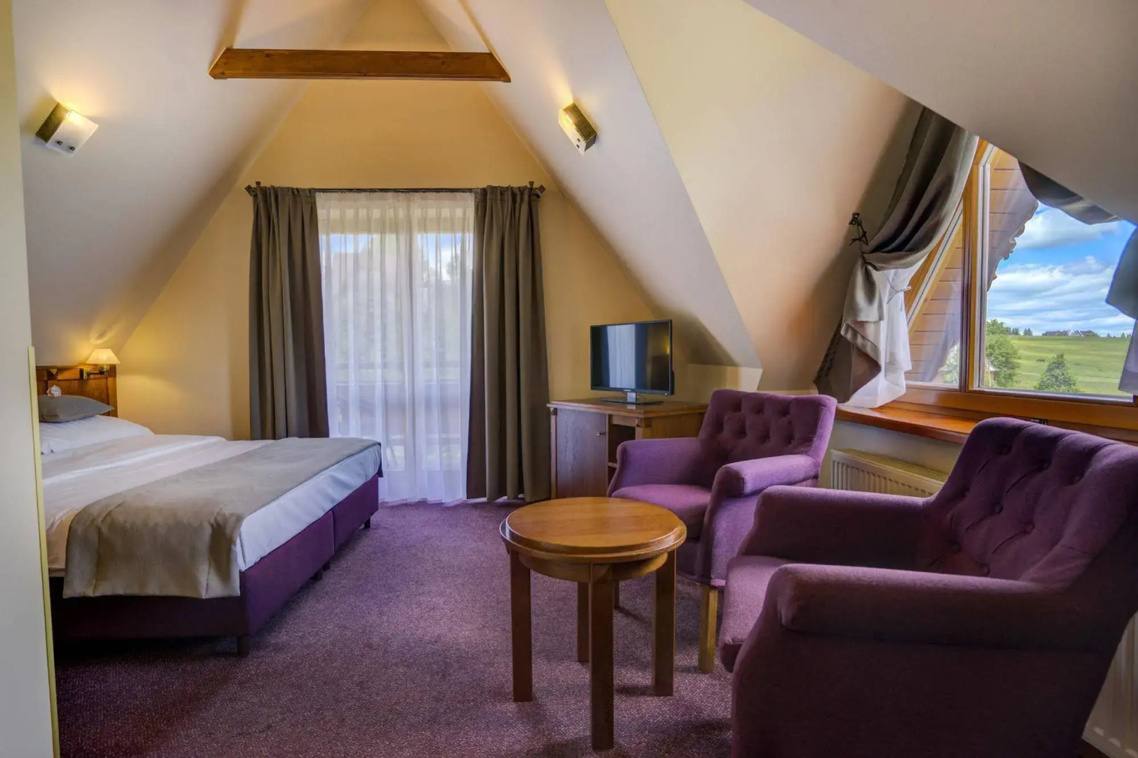 Photo - Hotel REDYK Ski&Relax - narty i widok na góry na wyciągnięcie ręki