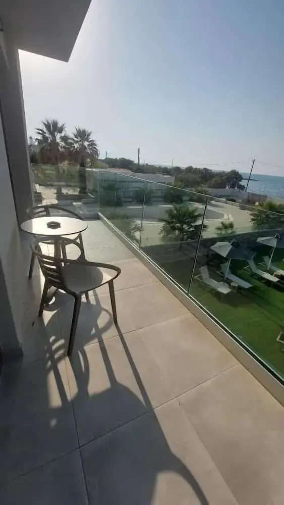 Photo - Niriides Palace