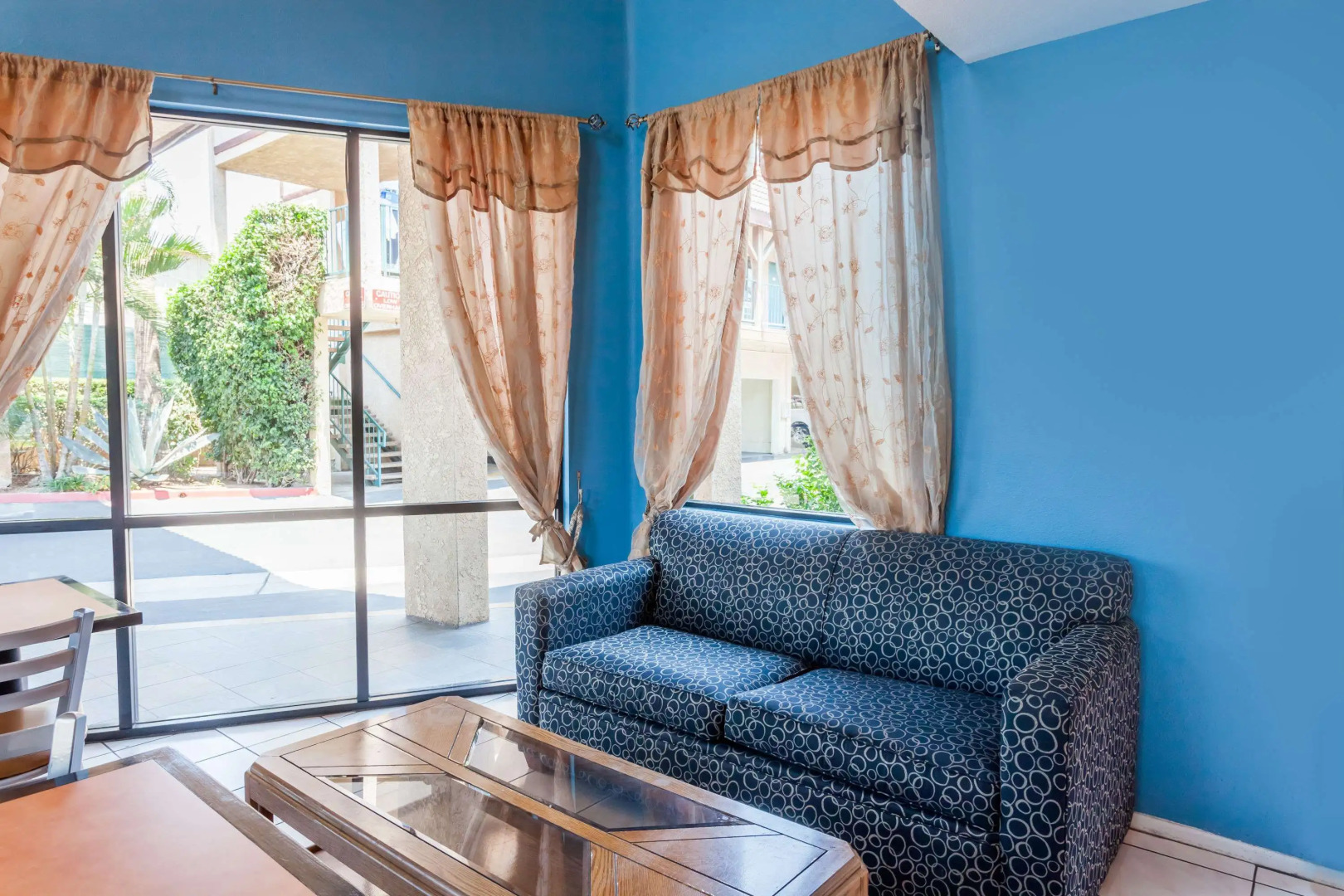 Photo - Howard Johnson by Wyndham Norco