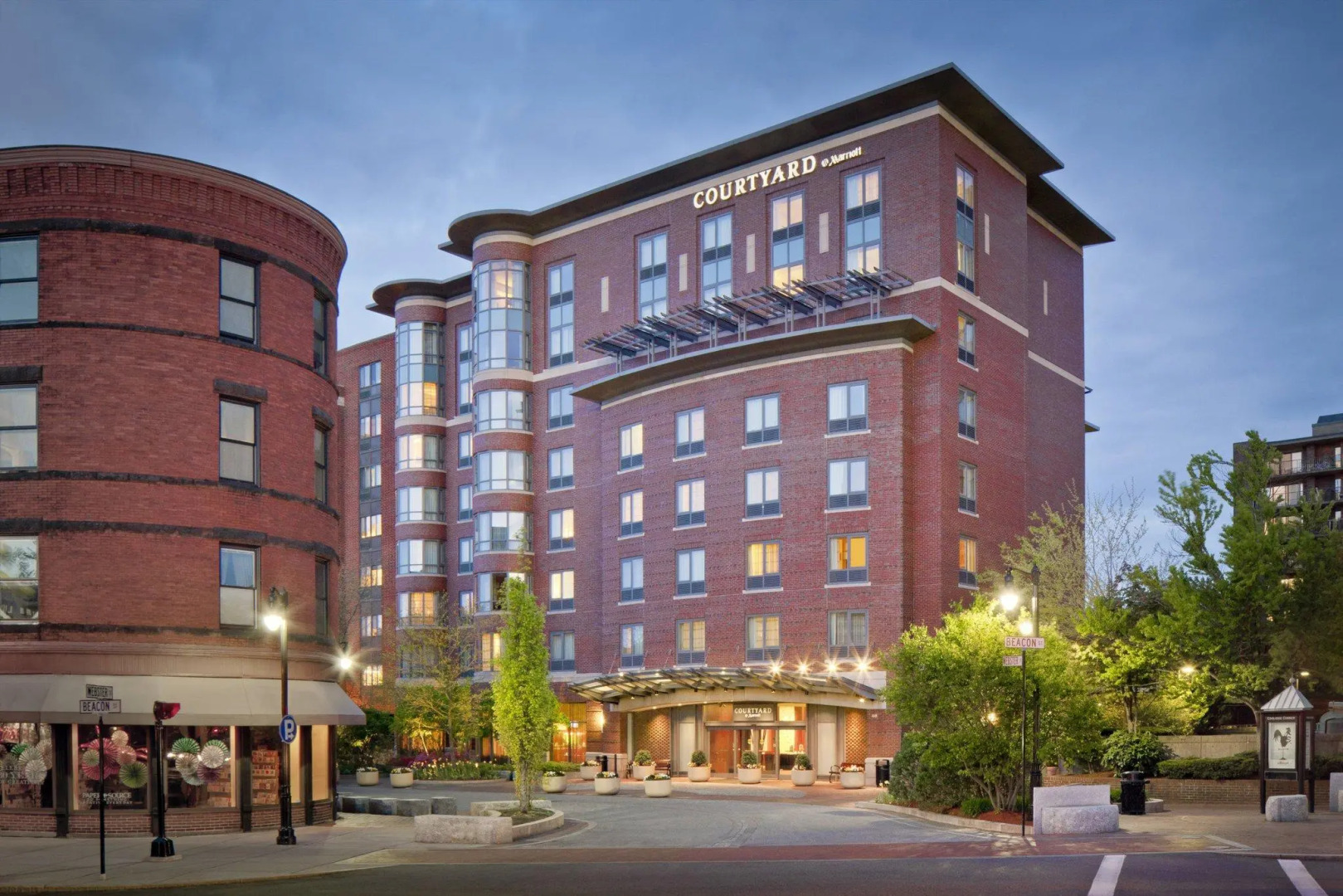 Foto - Courtyard by Marriott Boston Brookline