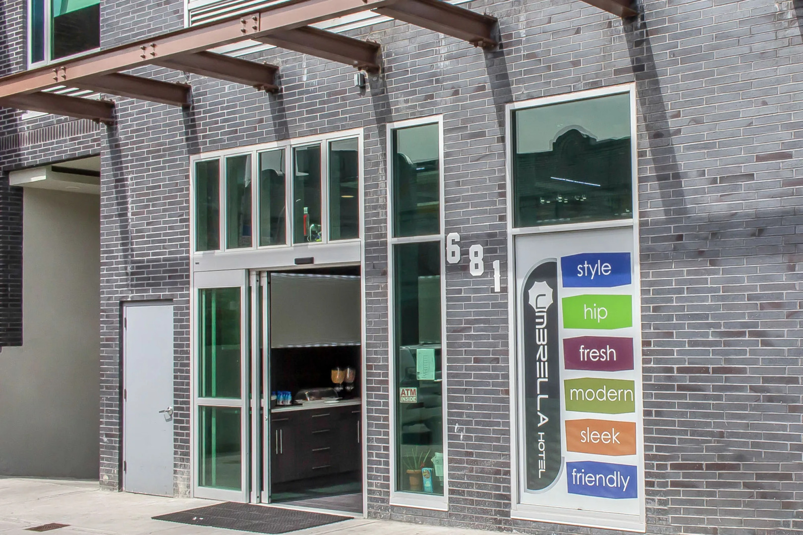 Foto - Umbrella Hotel Bronx