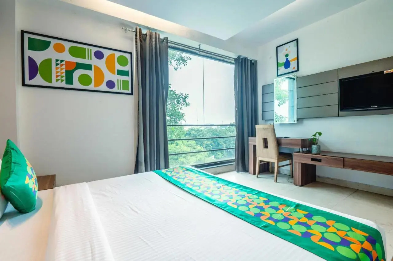 Foto - Treebo Twin Tree