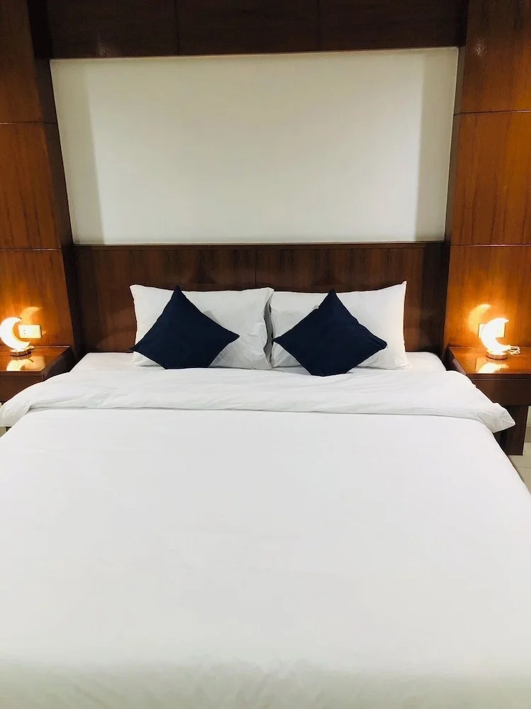 Photo - Royal Star Suites pattaya